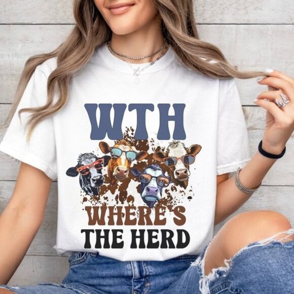 Cow T-shirt, Cute Cow Shirt, Gift for Friend, Cow Lover, Brown Cow Tee - Picture 1 of 4